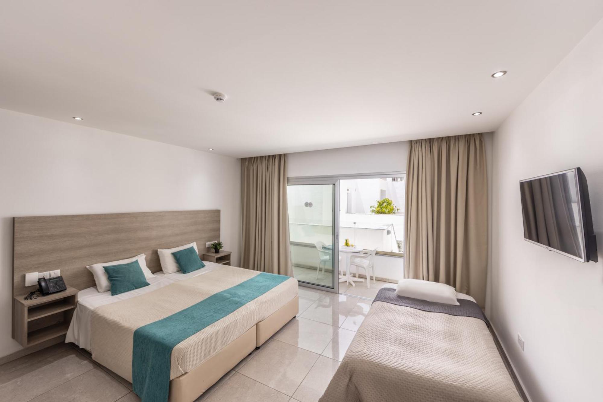 Milea Hotel Ayia Napa Rum bild