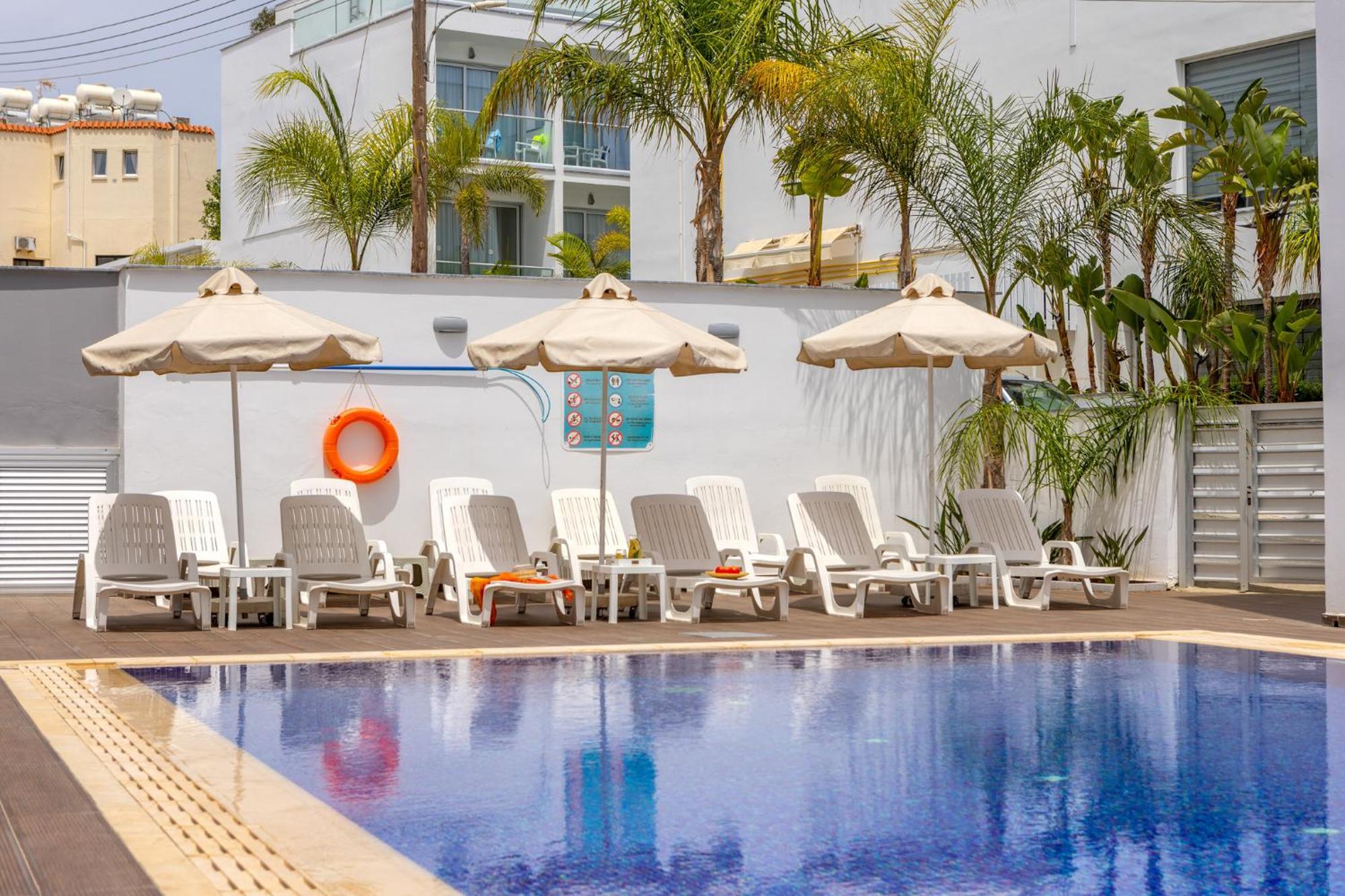 Milea Hotel Ayia Napa Exteriör bild