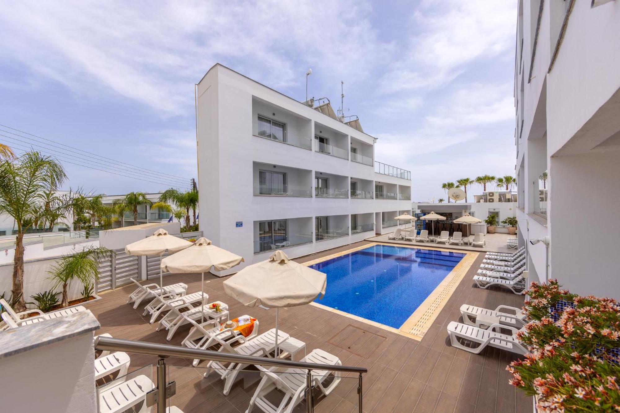 Milea Hotel Ayia Napa Exteriör bild