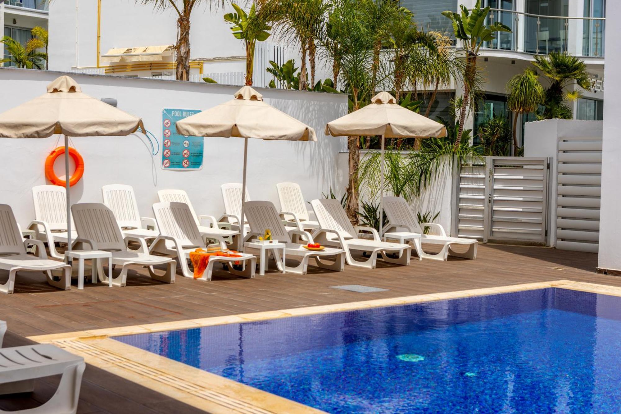Milea Hotel Ayia Napa Exteriör bild