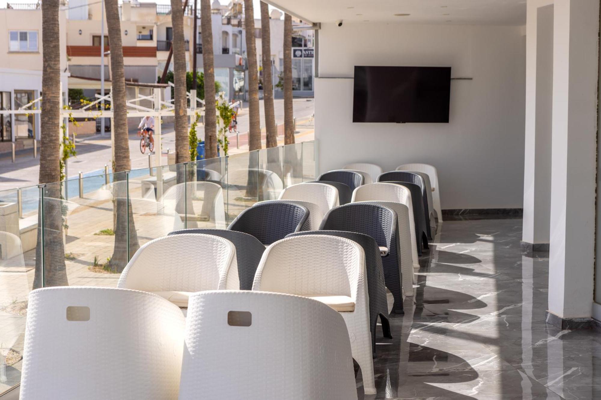 Milea Hotel Ayia Napa Exteriör bild