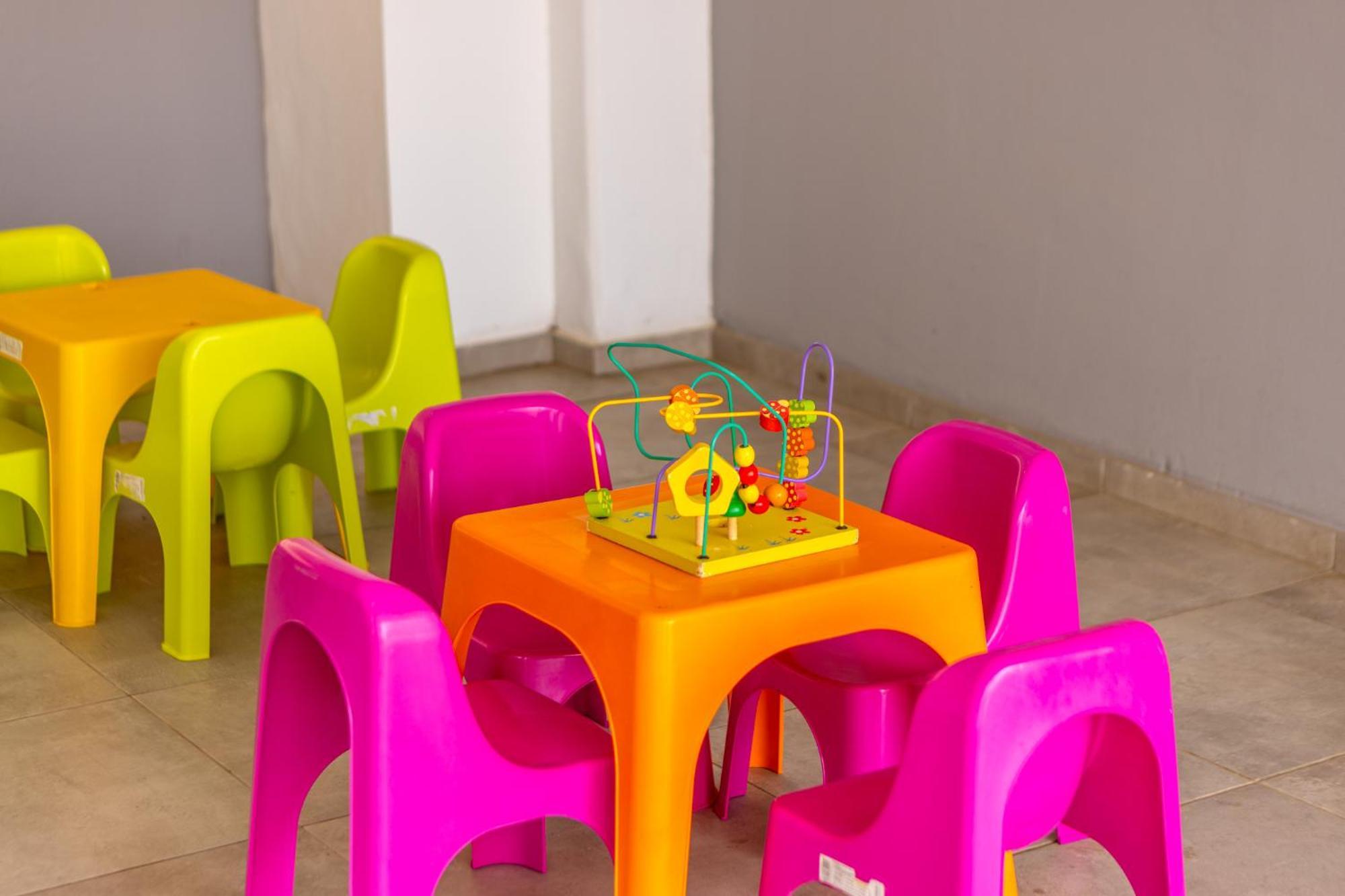 Milea Hotel Ayia Napa Exteriör bild